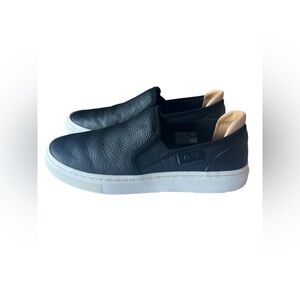 Ugg Womens Alameda 1130779 Black White Low Top Slip On Sneaker Women's Size 6.5